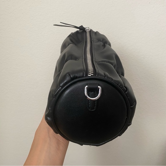 AZA Micro Kingpin Black Gathered Barrel Bag Round Log Crossbody Chain Purse - Picture 5 of 14